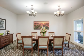 Evergreen_Senior_Living___Evergreen_Meadows_Cottages-2_i6i0tv